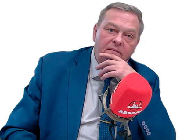 Комментарий для «Свободной Прессы»: «Такая история: «А я помню советский Туапсе, цветущий, нас еще пугали водолазами»